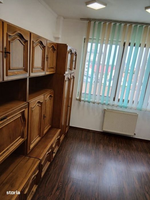 Garsoniera de inchiriat – zona Corvinilor (langa Media Galaxy)