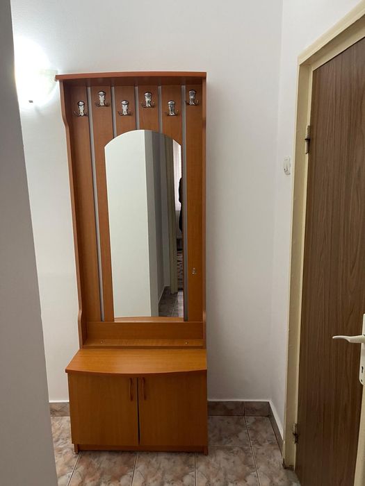 Închiriez GARSONIERĂ conf.1 30mp. zona NORD-Elegant in spatele statiei