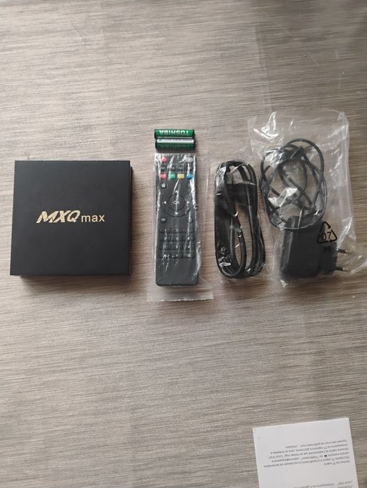 Декодер за интернет телевизия MXQ max