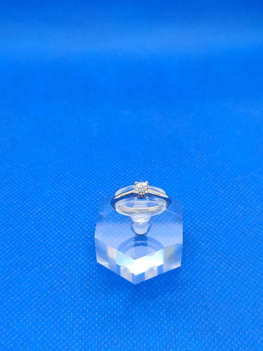 Годежен пръстен с диаманти