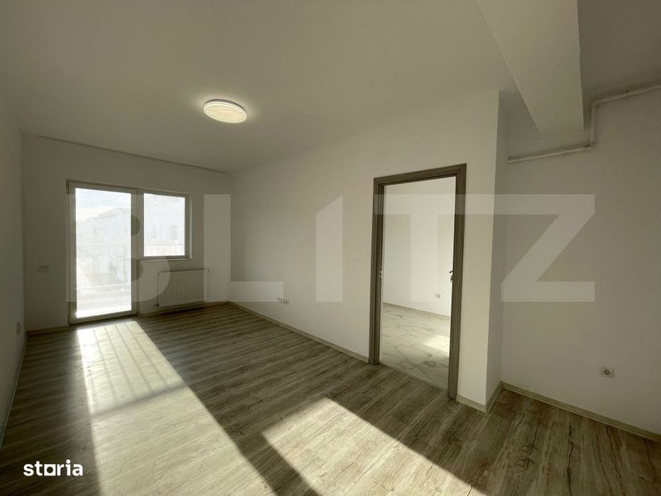 Apartament 1 camera, decomandat, 37 mp, balcon generos, zona Terra — fotografia 1