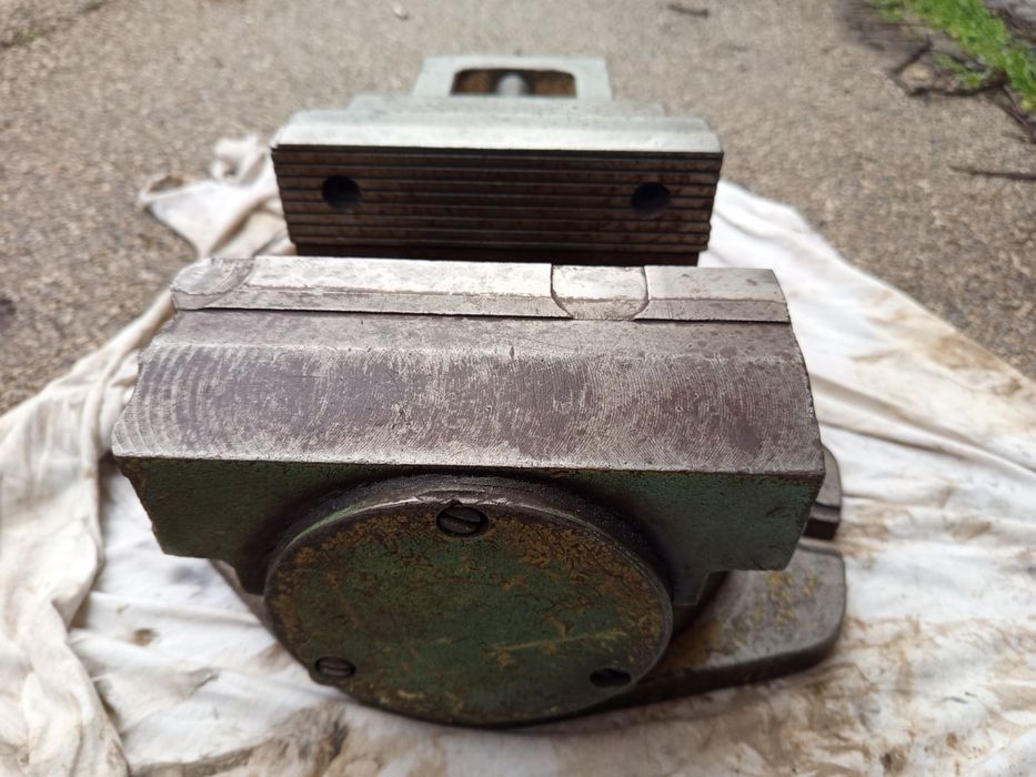 Голямо въртящо машинно менгеме 50кг.