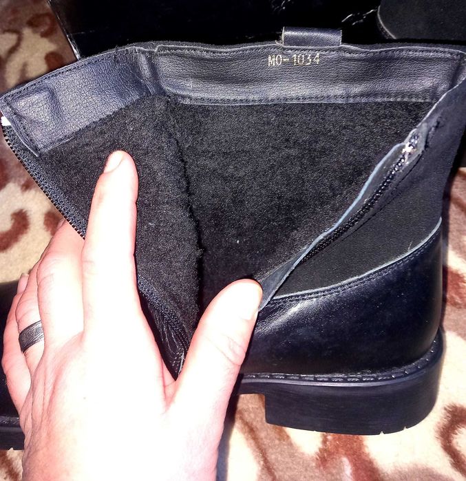 Vând ghete de iarna Fabio lenzi  pt bărbați noi.