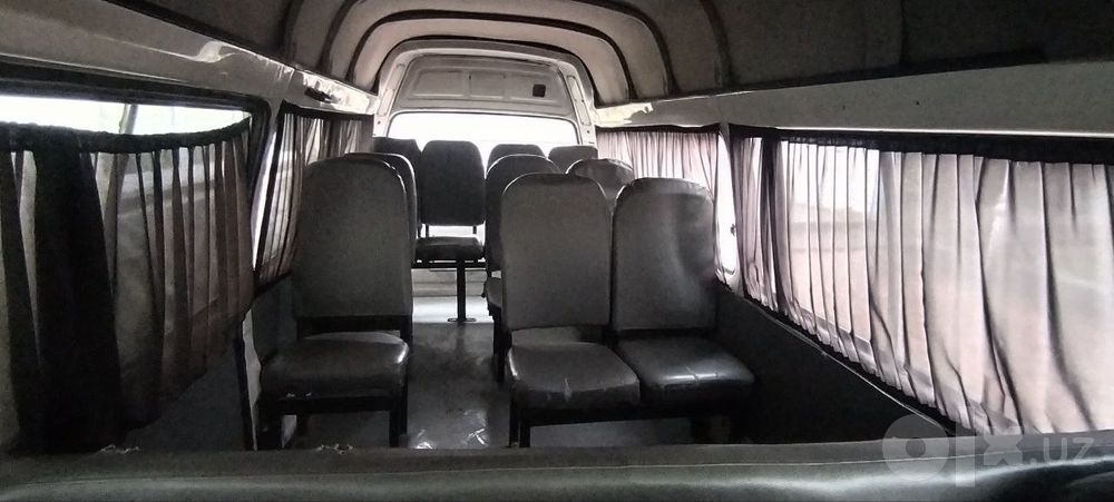 Mikroavtobus sotiladi