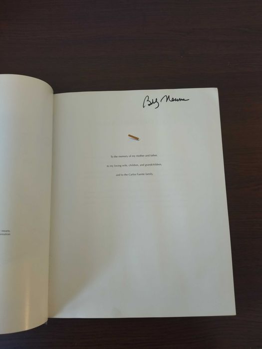 Продавам книга с автограф Cigar Family: A 100 Year Journey in the Cigar Industry (1999)
