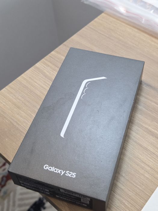 Samsung s25 128/12 Идеал