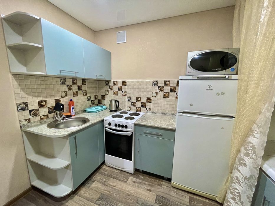 Сдается 1,5 посуточно Люкс район пл.Ушанова