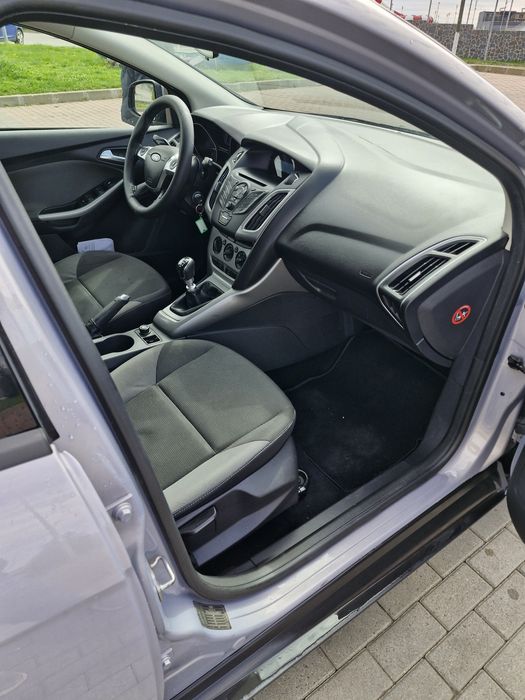 FORD Focus 2012 — imagine 5
