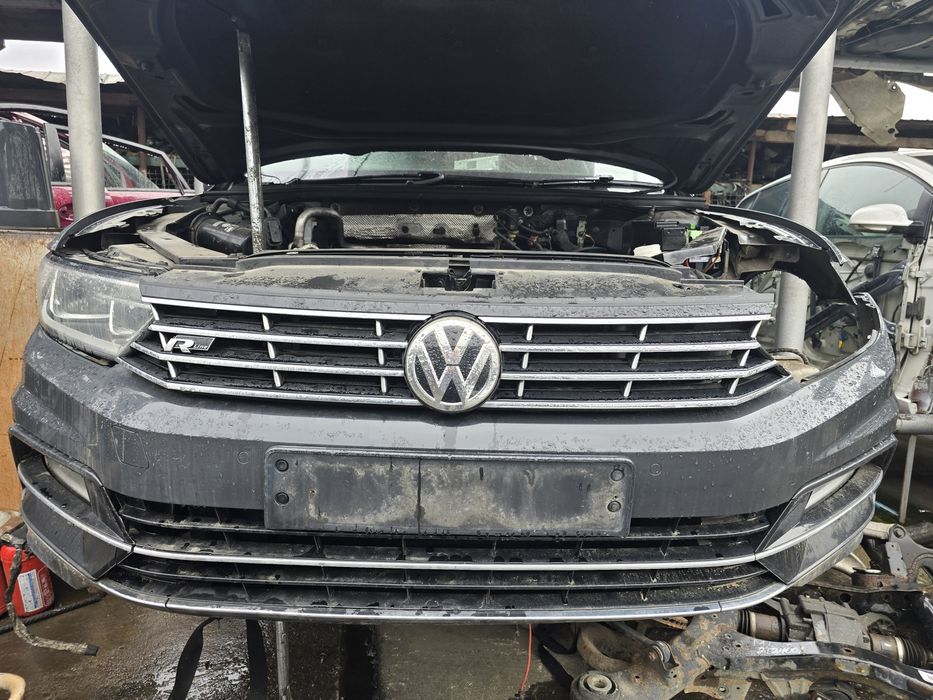 Bara fata R line VW Passat B8 2017