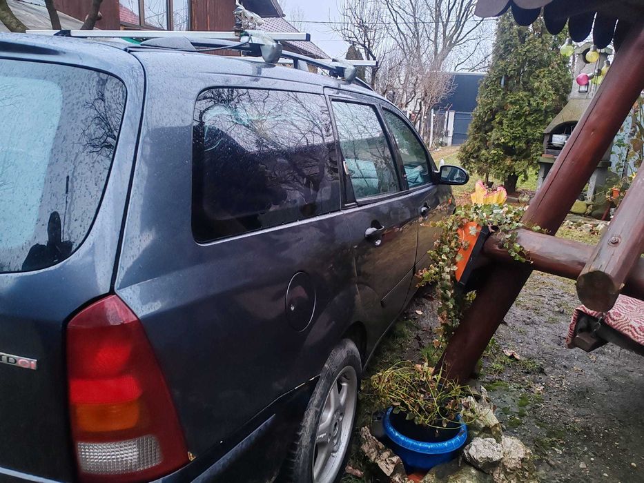 FORD focus 1  1.8 TDCII defect
