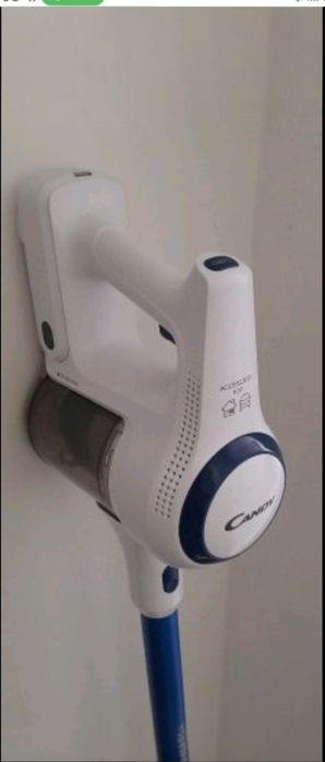 Безжична прахосмукачка CANDY CVIVA15
