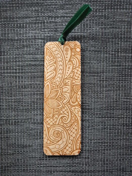 Книгоразделители изработени от дърво