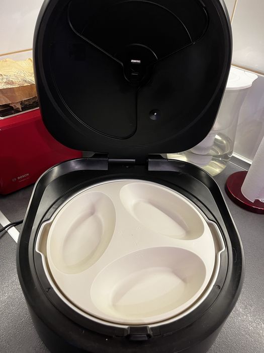 Хранилка за котки PETLIBRO