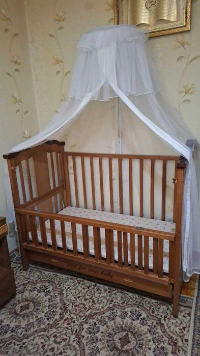 Кровать детская с люлькой б/у.