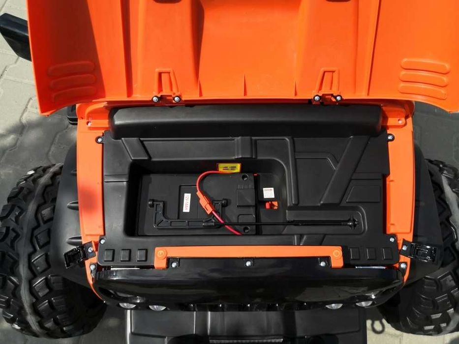 Акумулаторен Двуместен джип JEEP 4X4 12v14Ah батерия,MP4 плейър