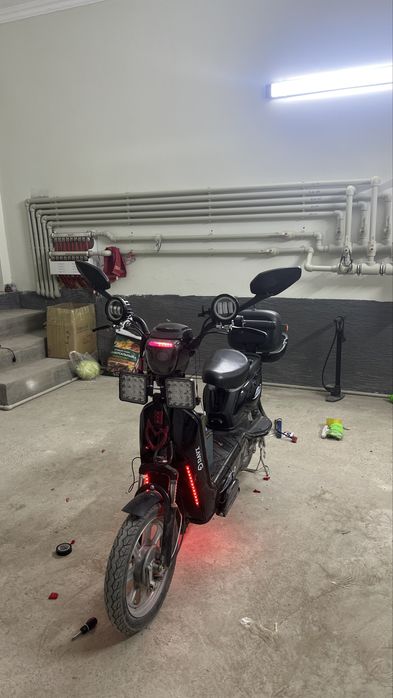 Скутер дави 800 w