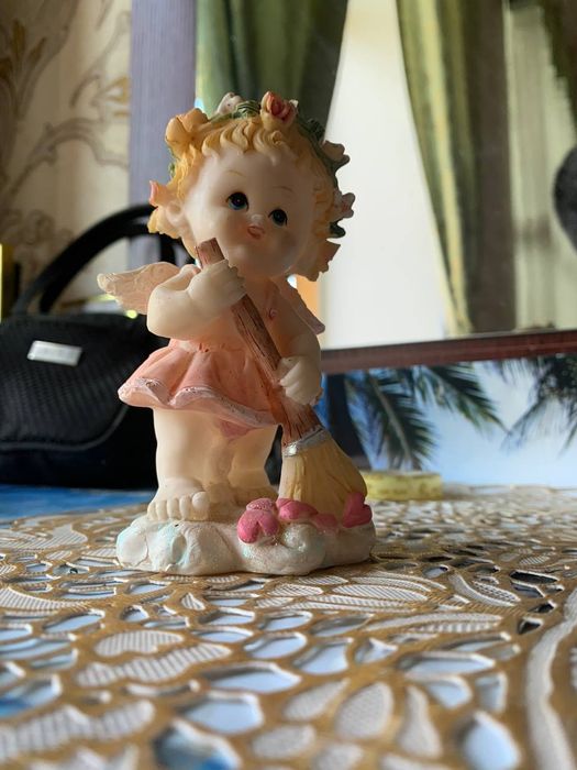 Продам статуэтки