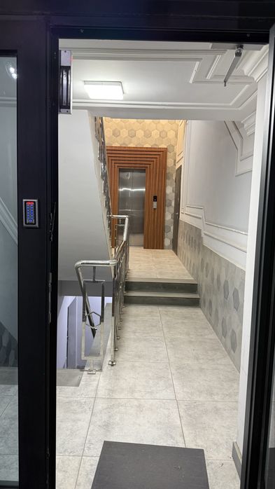 Своя Продается 2х комнатная на Дархане 2/2/6 с собственной парковкой