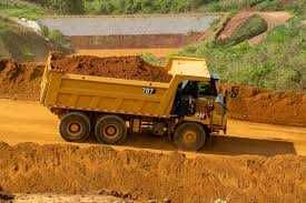 Карьерный самосвал CAT [707] (70т)