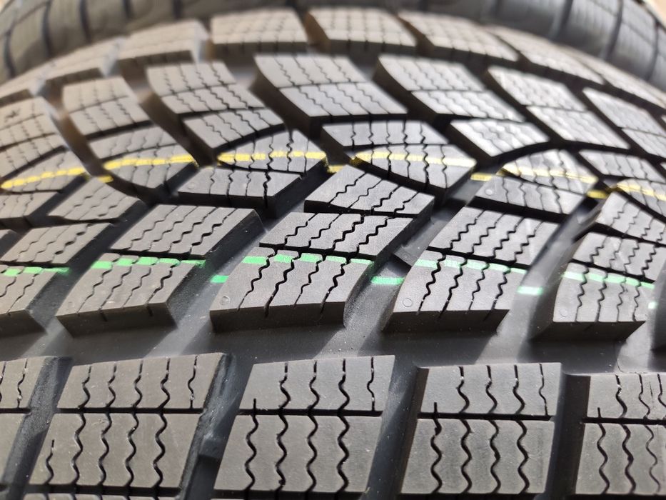 Нови зимни гуми Good year 215/55R18 Ultra grip performance SUV 2155518
