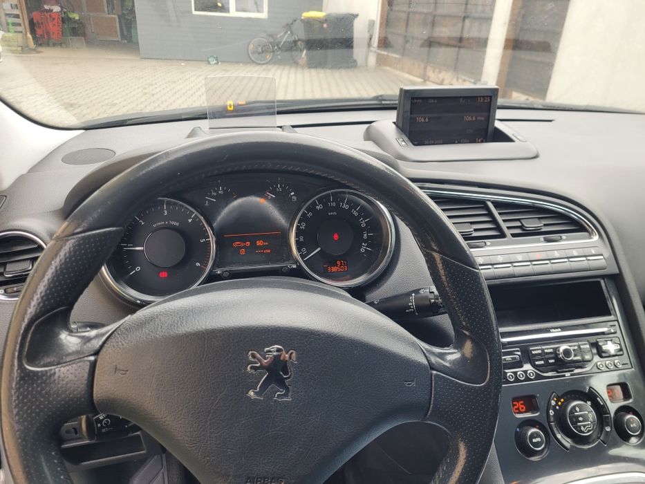 PEUGEOT 5008 2009 — imagine 5