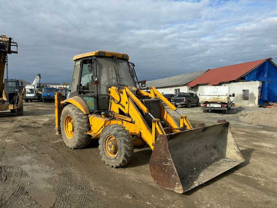 Dezmembrez buldoexcavator JCB 3CX - piese de schimb JCB