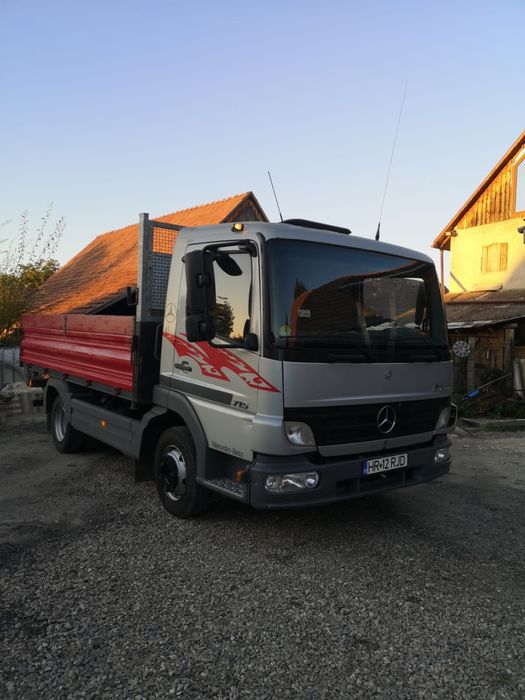 Mercedes  Atego, basculabila trei parti. Stare foarte buna de functionare.