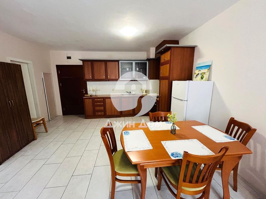 Двустаен апартамент с НИСКА ТАКСА в гр. Несебър