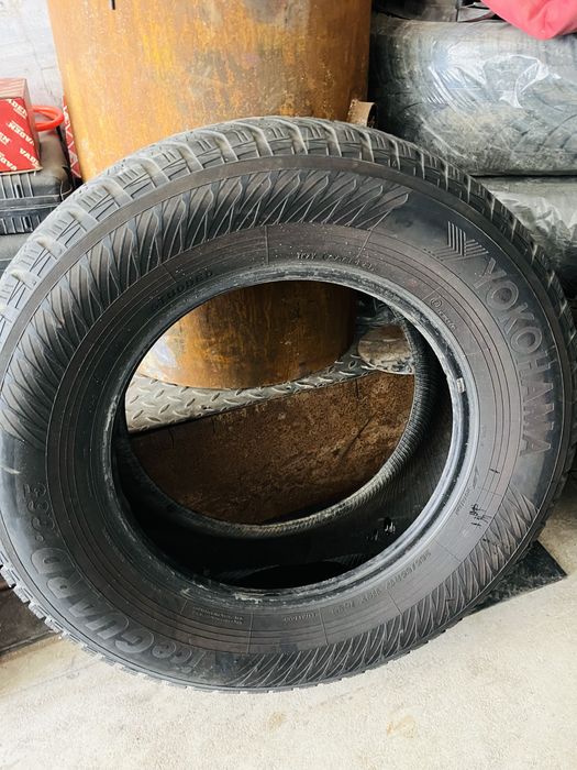 Продам зимние шины Yokohama 265/65 R17