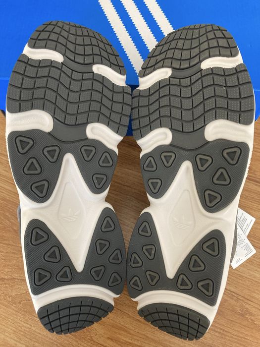 Мъжки оригинални маратонки Adidas Ozmilen