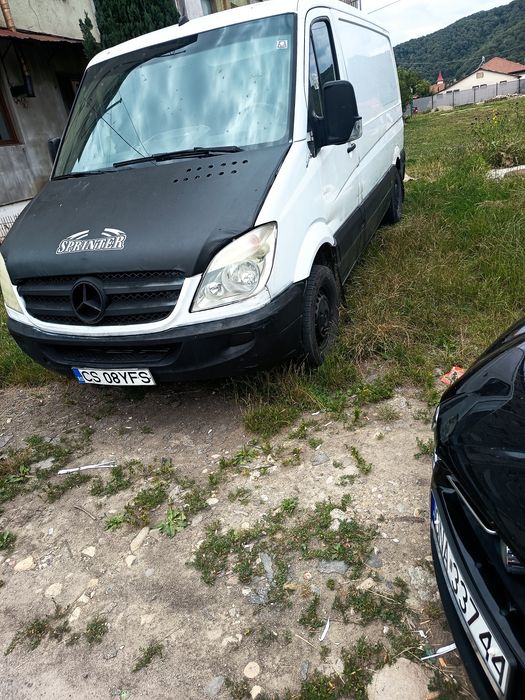 Vând întreaga sau pe bucăți deoarece când expiră asigurare o radiez luna 10. Detalii privat