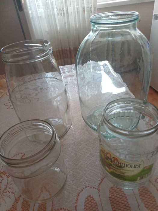 Продается банки 2л, 3л, 0,8л, 0,5л
