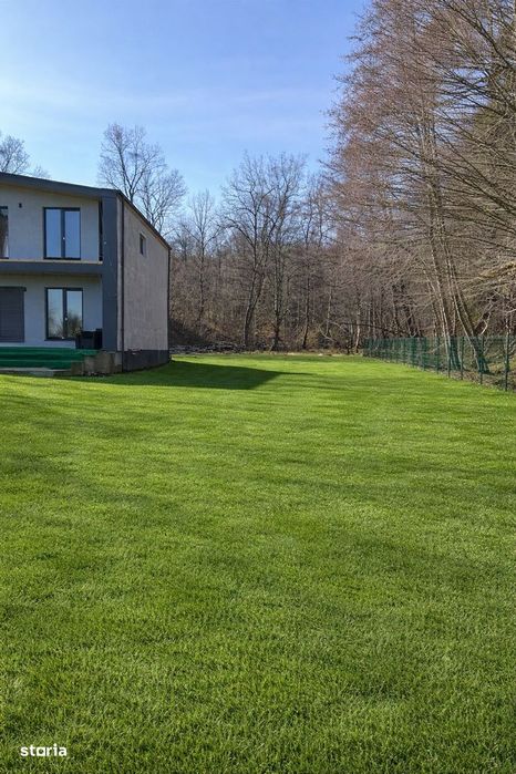Casa individuala in Tocile, langa padure, zona exclusivista