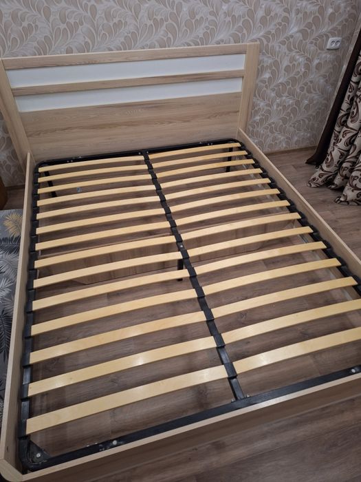 Продам 2-х спальную кровать