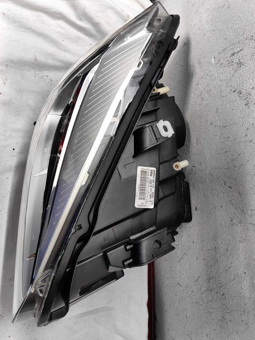 Оригинален фар БМВ Е84  BMW X1 E84 Feis Dynamic