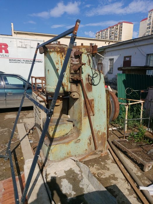 Ковальный молоток