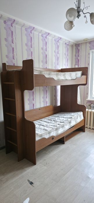 Двухъярусная детская кровать