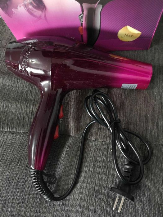 Сешоар с дифузер RBR0WN BR-1801