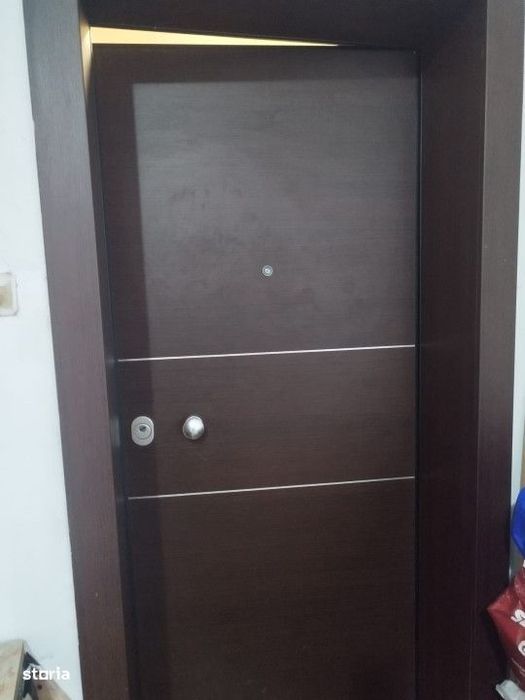 3 Camere - Bloc Anvelopat - Obor