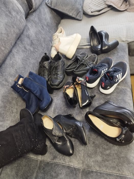 Отдам за шоколадку