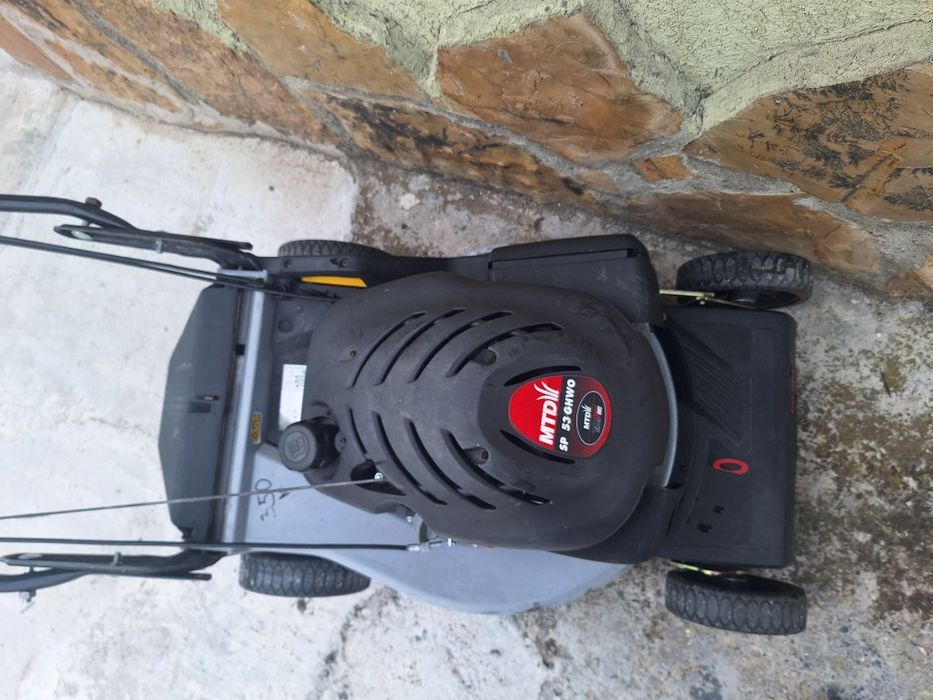 Самоходна косачка MTD !