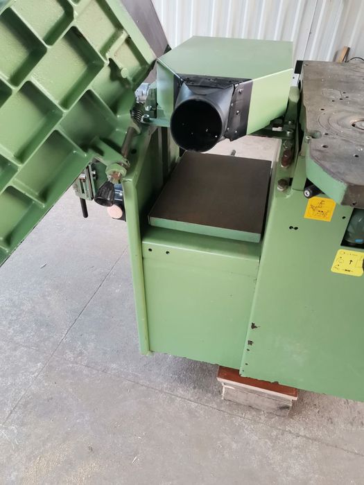 Masini tamplarie, scule si unelte pentru tamplarie.