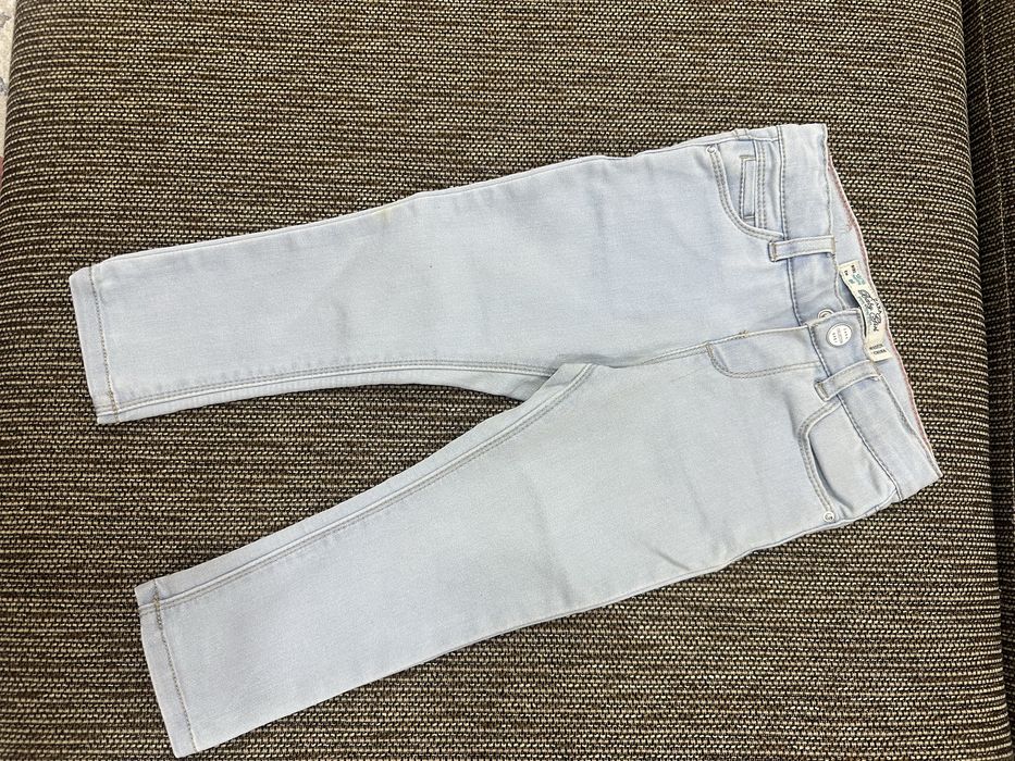 Zara джинсы, кардиган, комбинезон