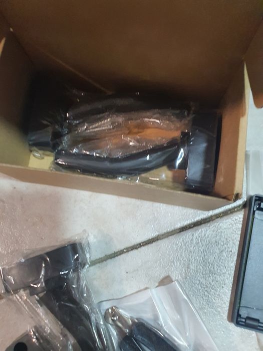 Комплект стенни куки Zggzerg, за китара, с винтове, регулируеми, лесни