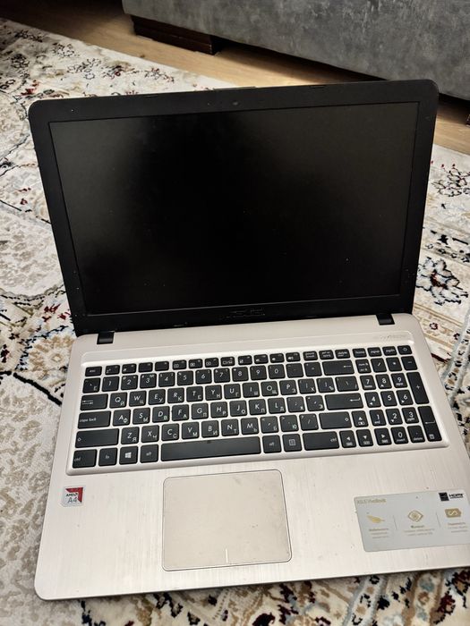 продам ноутбук ASUS VivoBook 15 серии X540B