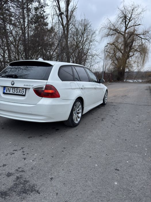 Bmw Seria 3 320D  E90