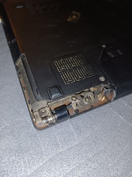 Продам ноутбук Lenovo 2012 год