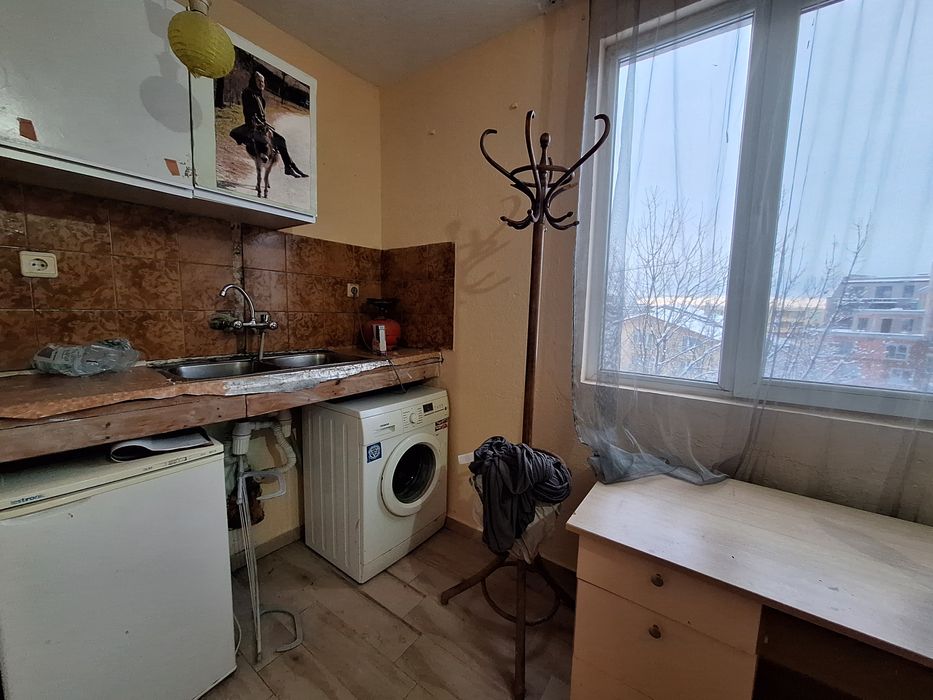 Дава се под наем  в София, Хладилника - 20 кв.м за 229.5 € - Снимка #3
