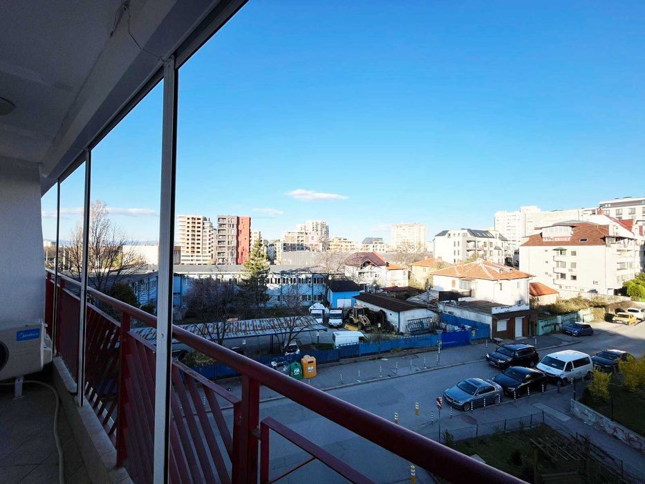 3-стаен апартамент за продажба в Красно село