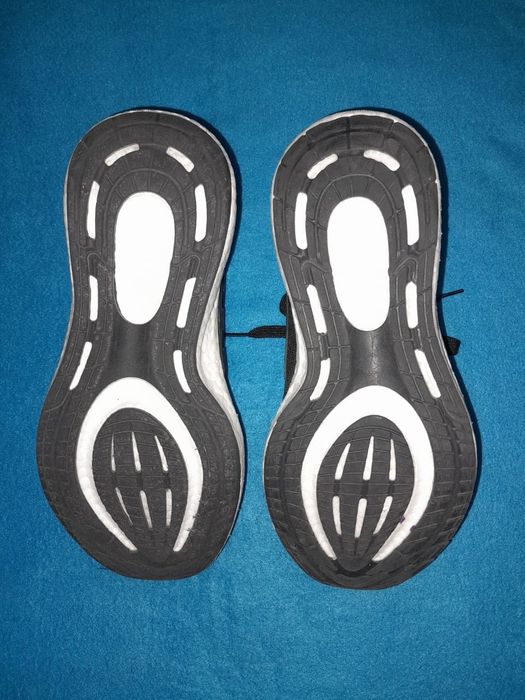 Кроссовки Adidas Оригинал 36 р.